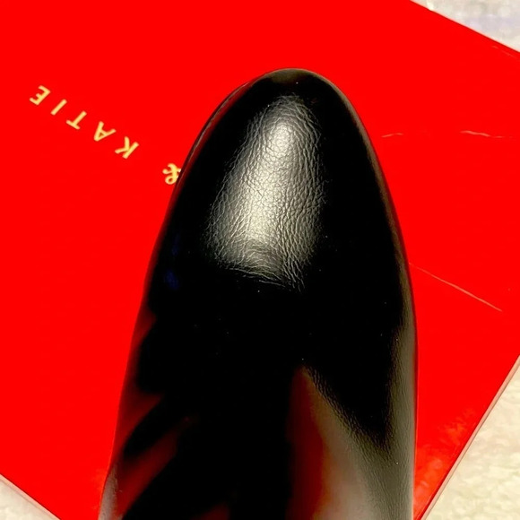 Kelly and Katie Jadona Bootie sleek design features mixed materials size 11M - Picture 7 of 15